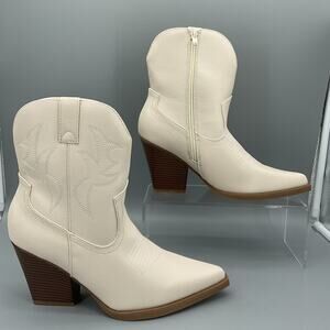 NEW SO Women’s Tapanga Short Western Boots Bone Size 10